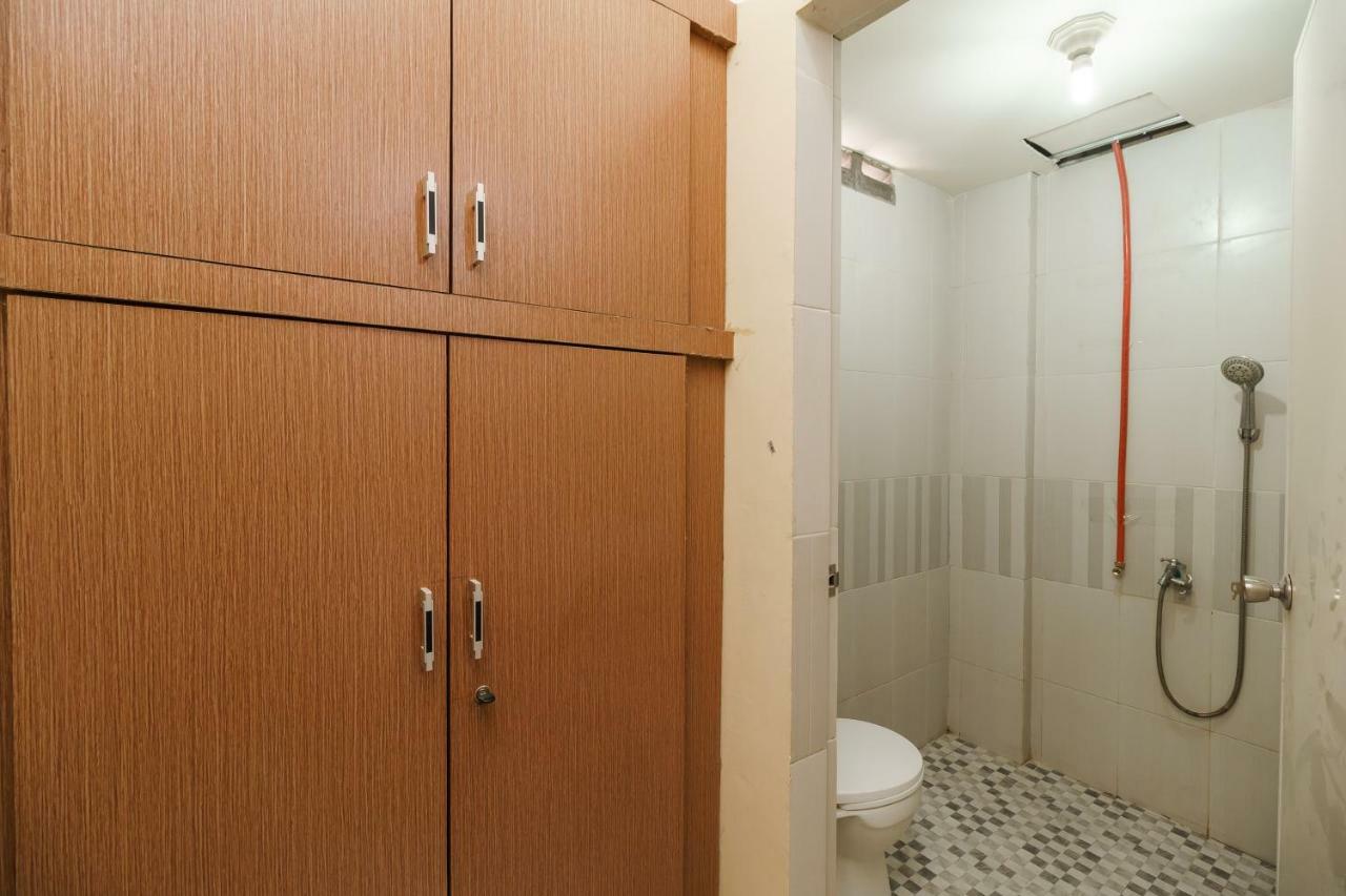 RedDoorz Syariah near RS Pirngadi Medan Hotel Luaran gambar